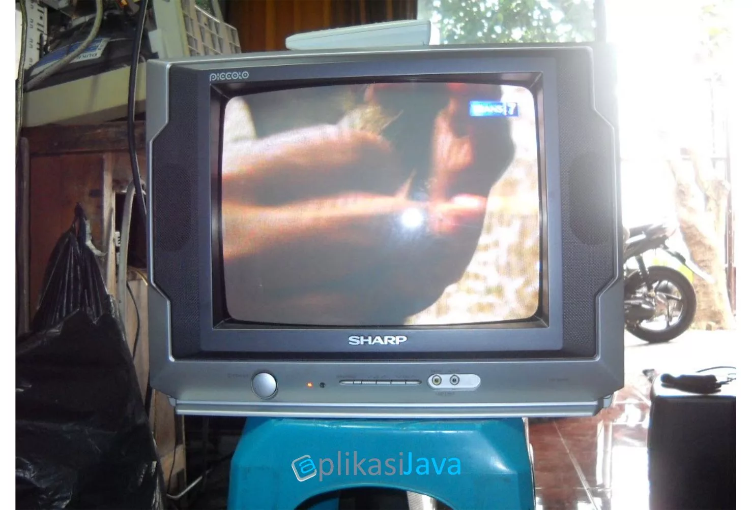 Redup TV Sharp Piccolo Protek LED Merah Redup | Aplikasi Java